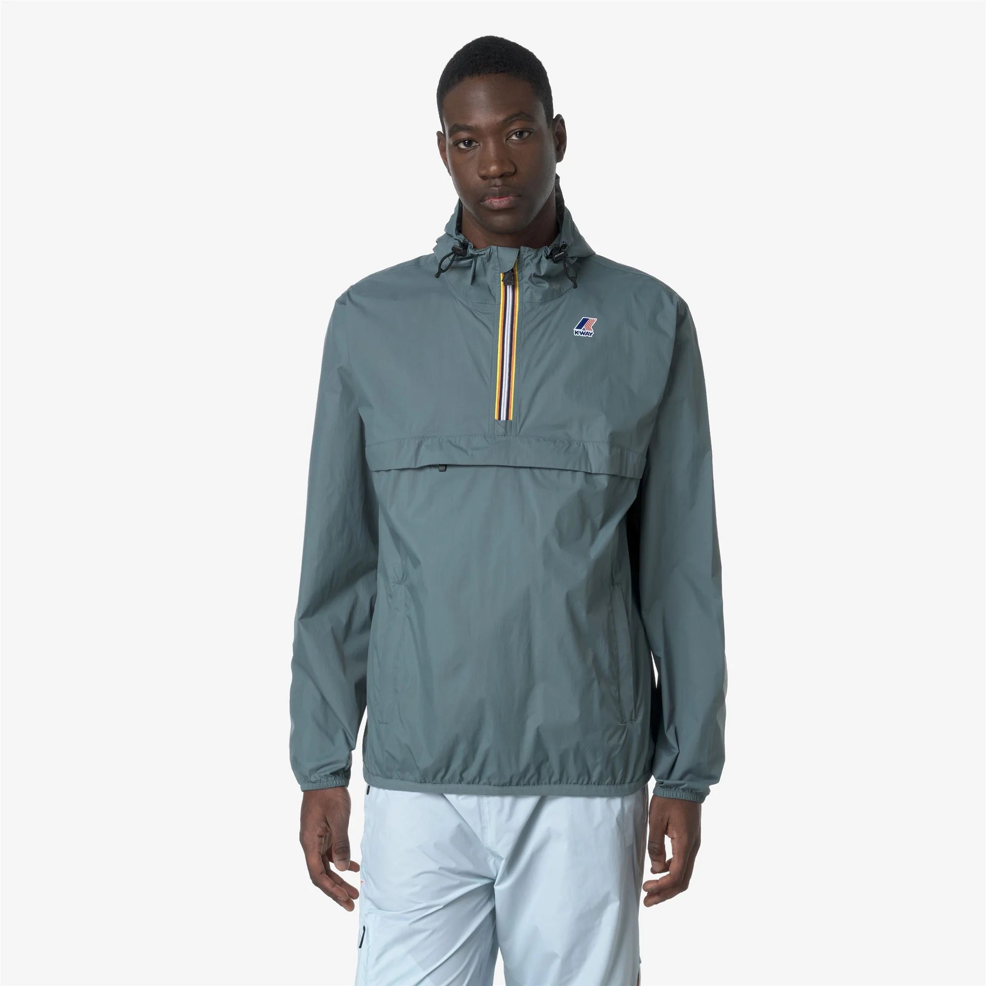 Le Vrai 4.0 Leon - Unisex Packable Quarter Zip Rain Jacket in Green Iron