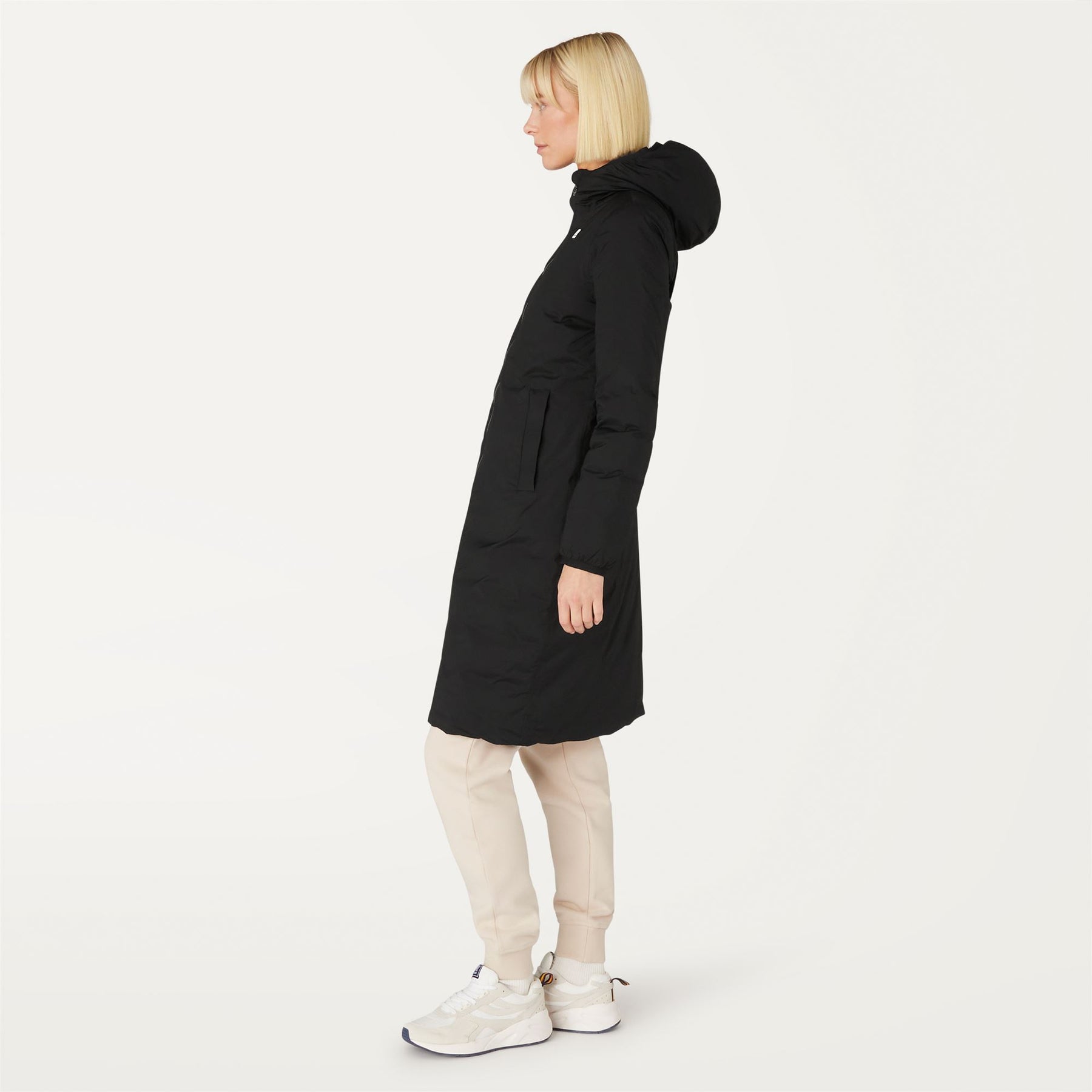 Suzanne Thermo Stretch - Women Hooded Waterproof Coat in Black Pure